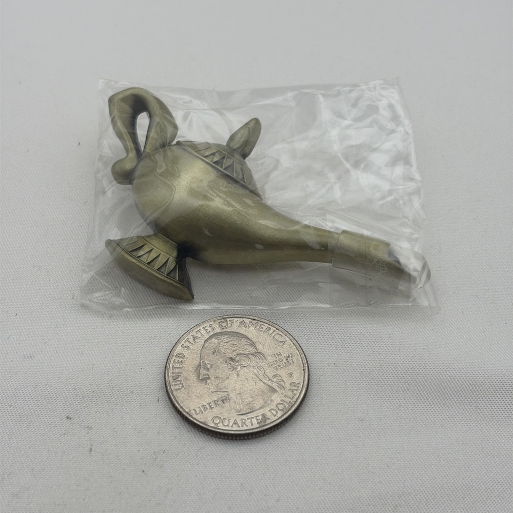 Disney Pin D23 Magic & Mystery Aladdin Genie Lamp 2024 Mystery Trading Pin - Picture 2 of 3